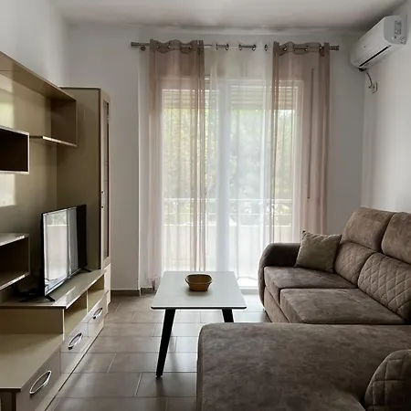 شقة Vloravista - Steps From The Beach فلورا